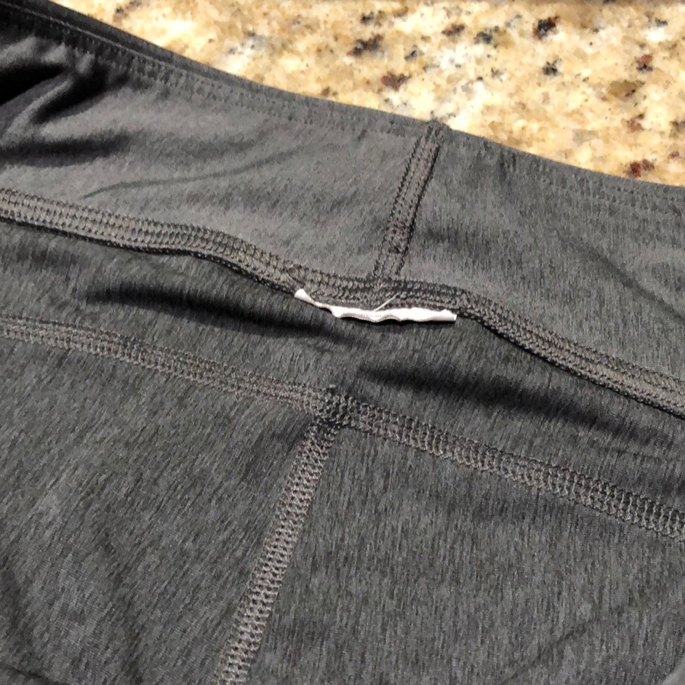 Under Armour Capri - Picture 4 of 10
